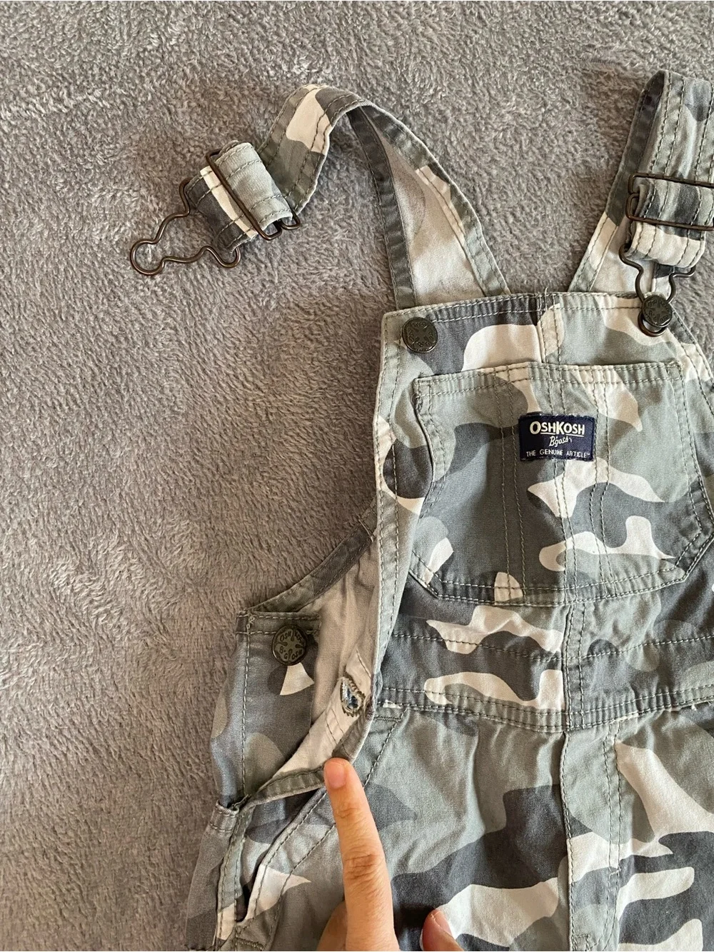 OshKosh B'gosh Toddler Gray Camo Short Overalls 5T Military Outdoor 90s Gorpcore